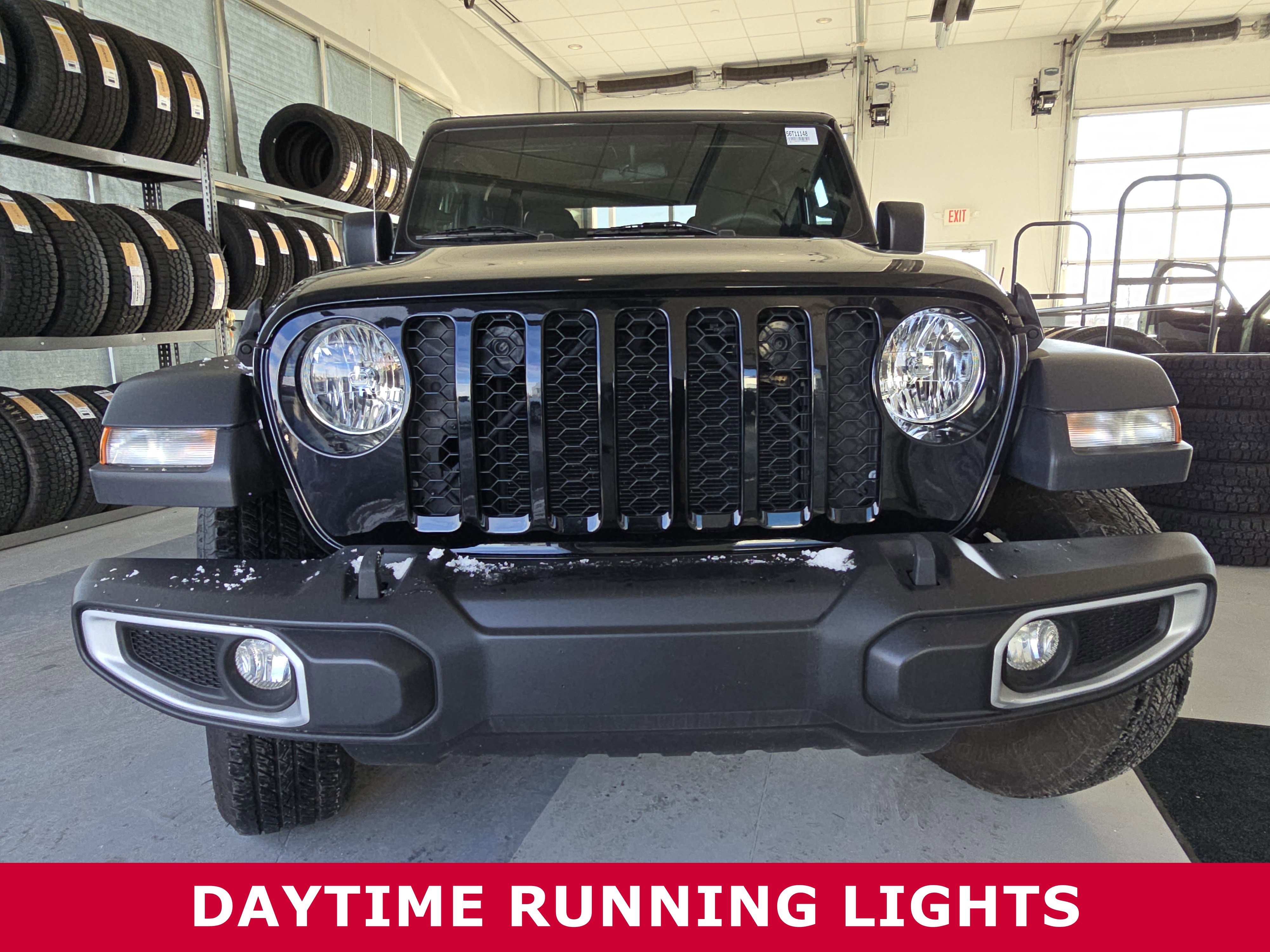 Used 2023 Jeep Gladiator Sport image 10