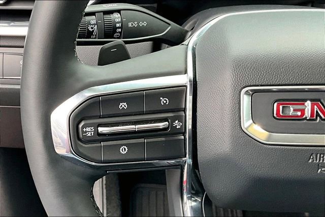 Used 2024 GMC Acadia Elevation image 17