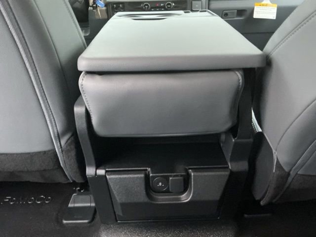 New 2026 Ford F550 4x4 Crew Cab image 25