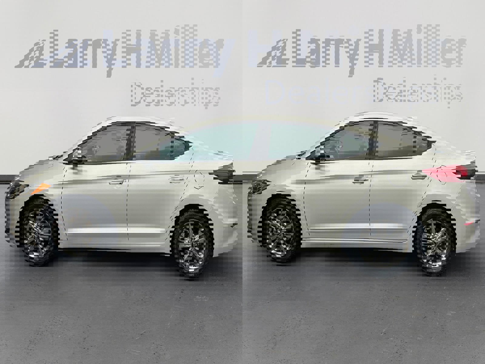 Used 2017 Hyundai Elantra SE w/ SE A/T Tech Package 03 image 3