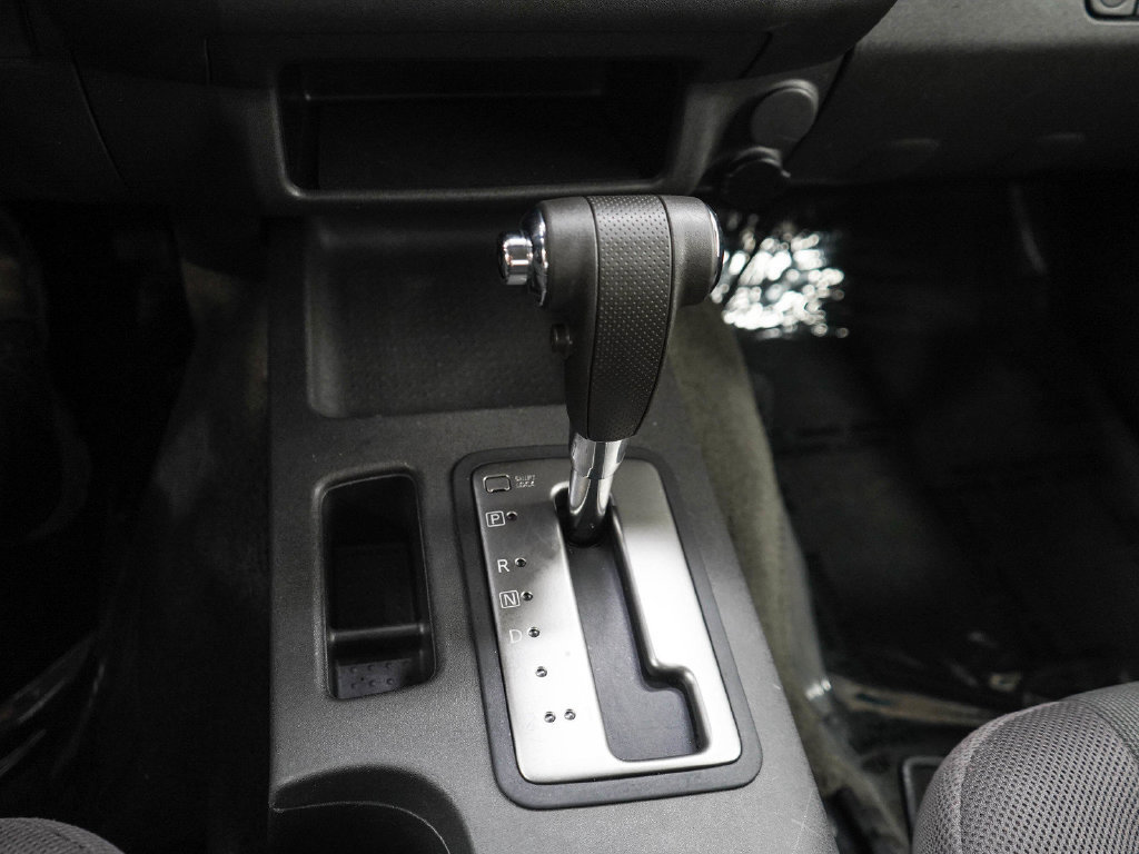 Used 2009 Nissan Frontier SE RWD image 17