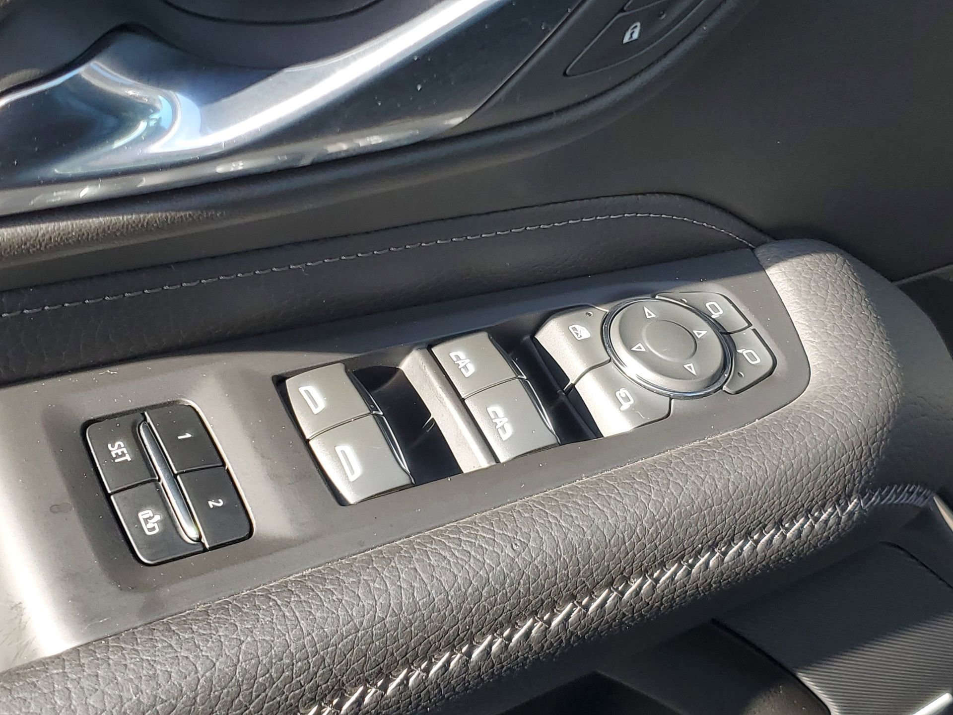 Used 2024 GMC Yukon Denali image 19