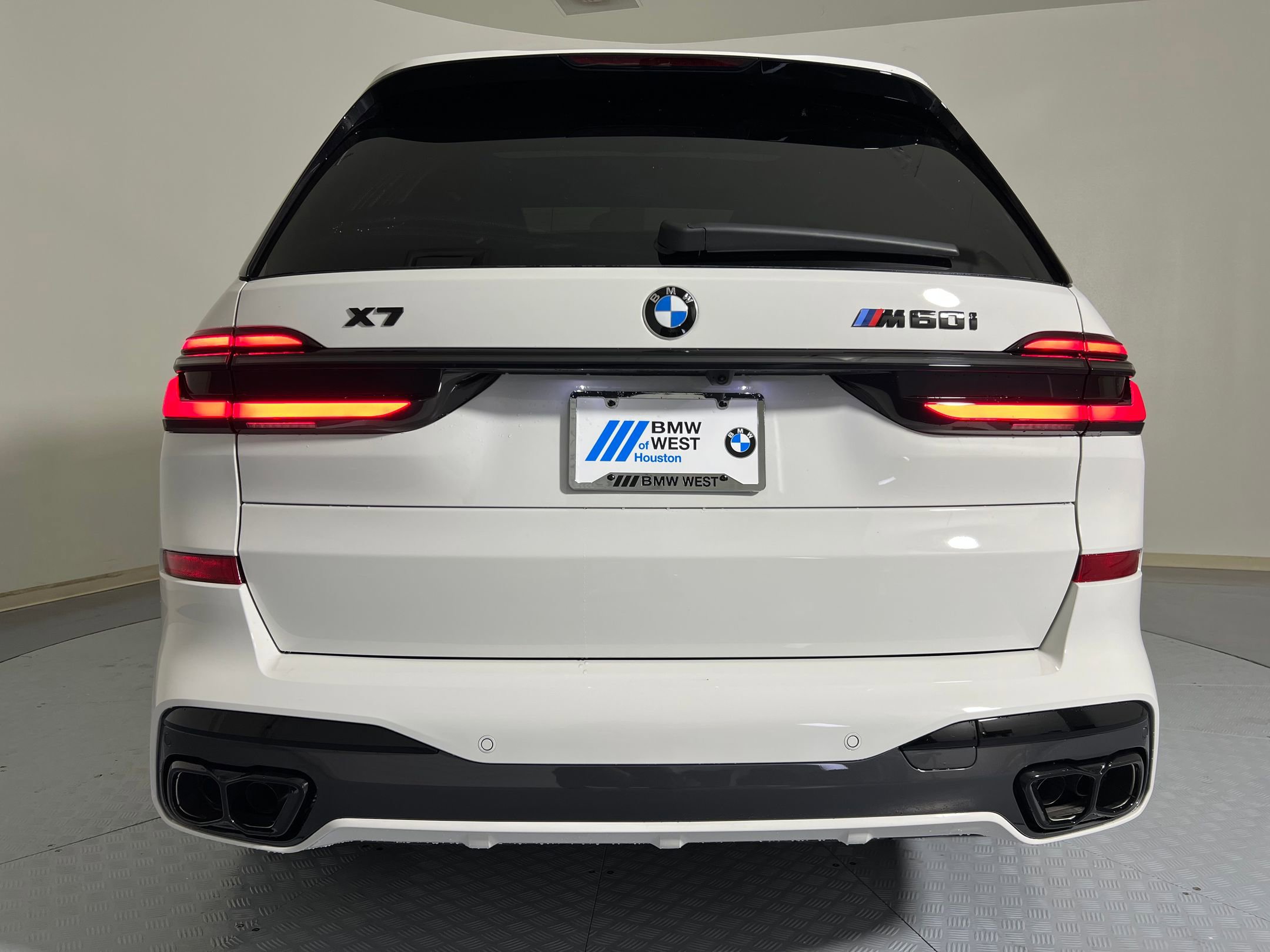 New 2026 BMW X7 M60i image 10