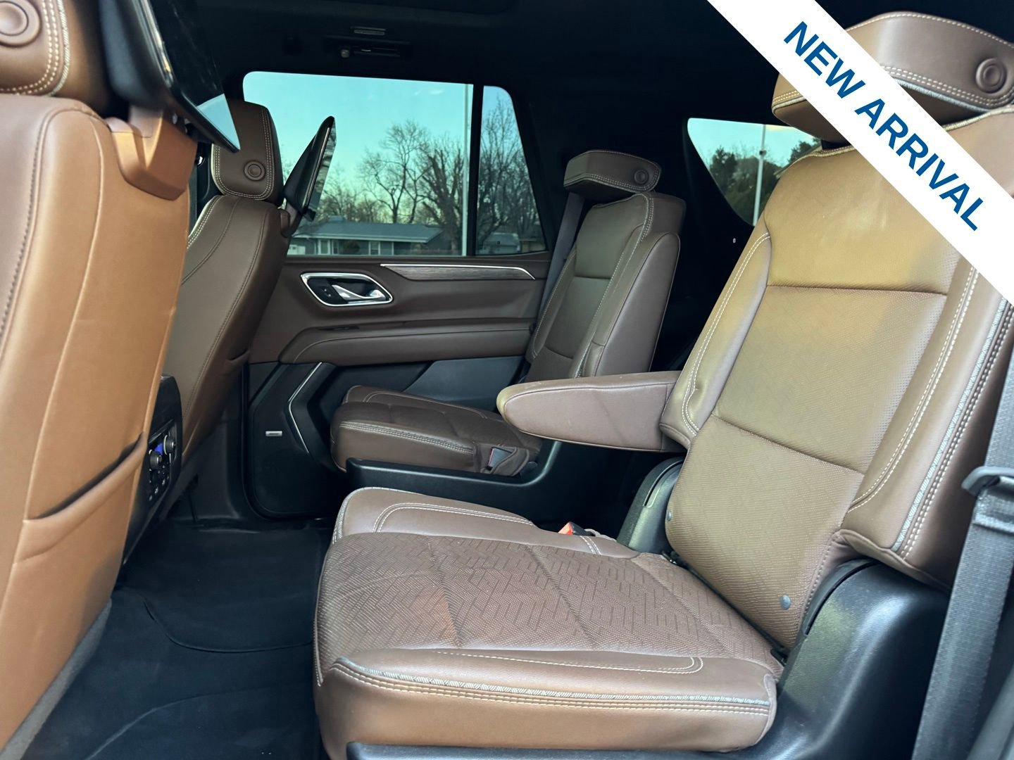 Used 2023 Chevrolet Tahoe High Country w/ LPO, Illumination Package image 15