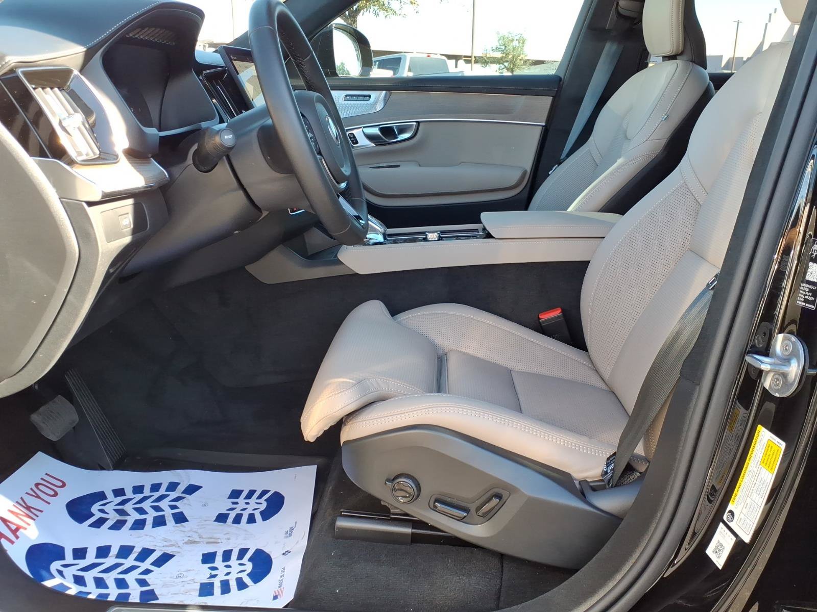 Used 2026 Volvo XC90 B6 Ultra w/ Lounge Package AWD/4WD image 24
