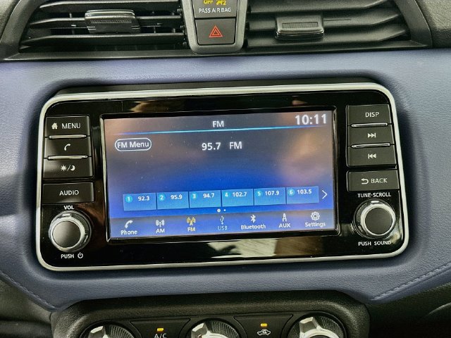 Used 2024 Nissan Versa SV FWD image 11