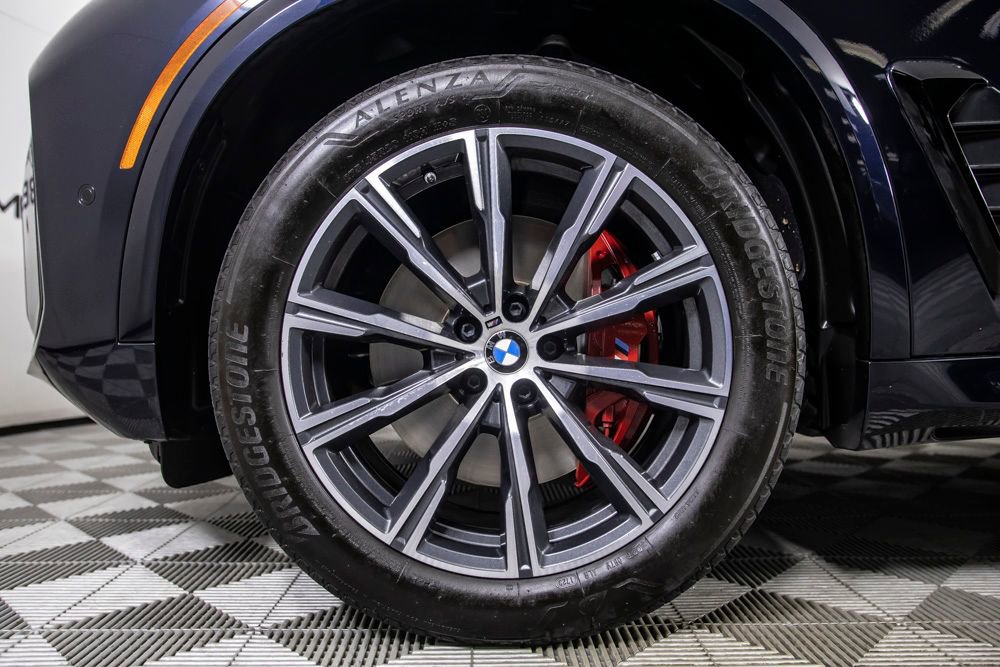 Used 2024 BMW X5 sDrive40i w/ M Sport Package RWD image 9
