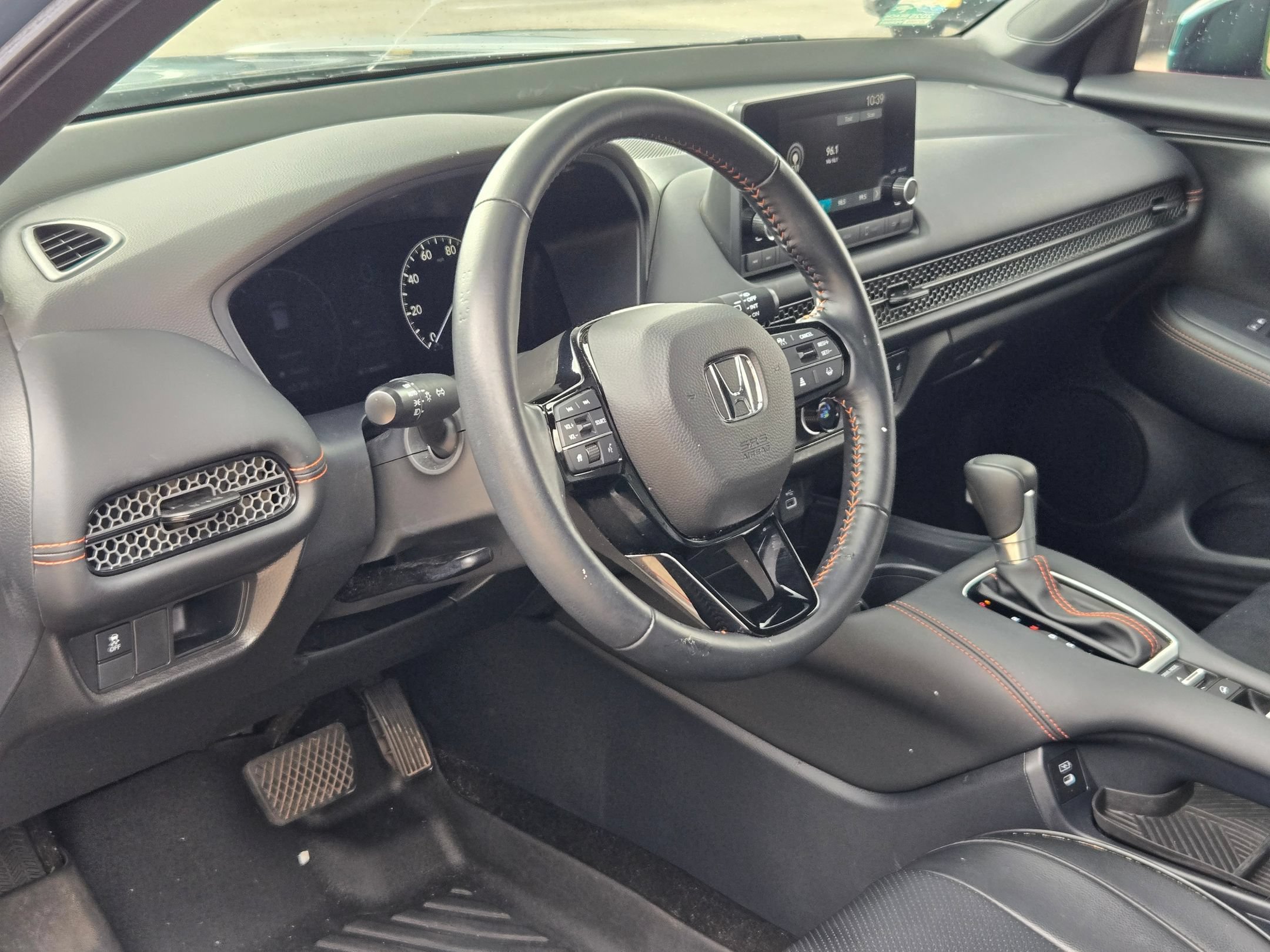 Used 2025 Honda HR-V Sport image 12