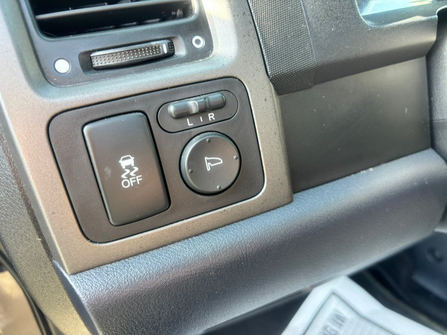 Used 2011 Honda CR-V LX image 31