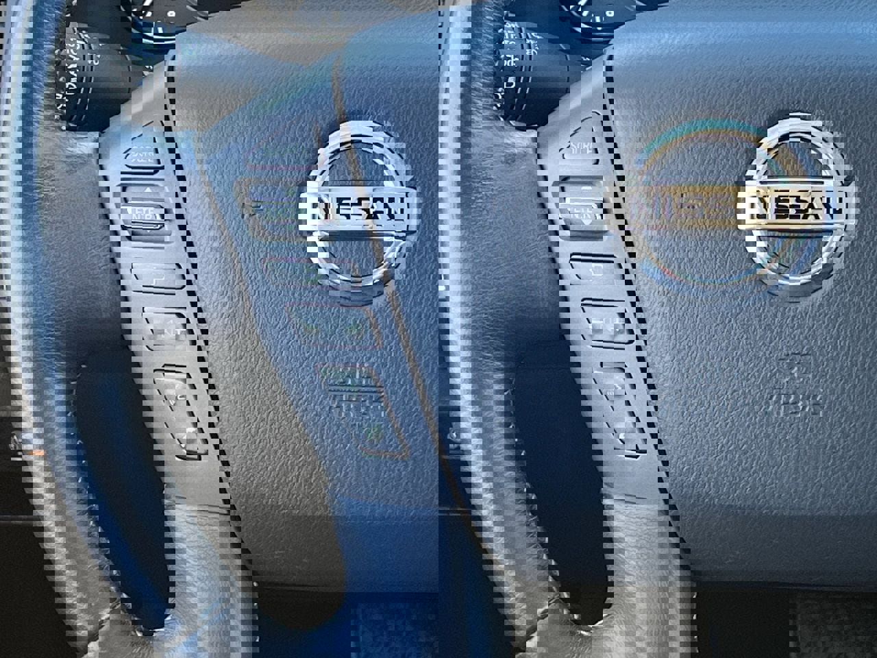 Used 2020 Nissan Armada Platinum w/ Captain's Chairs Package RWD image 12