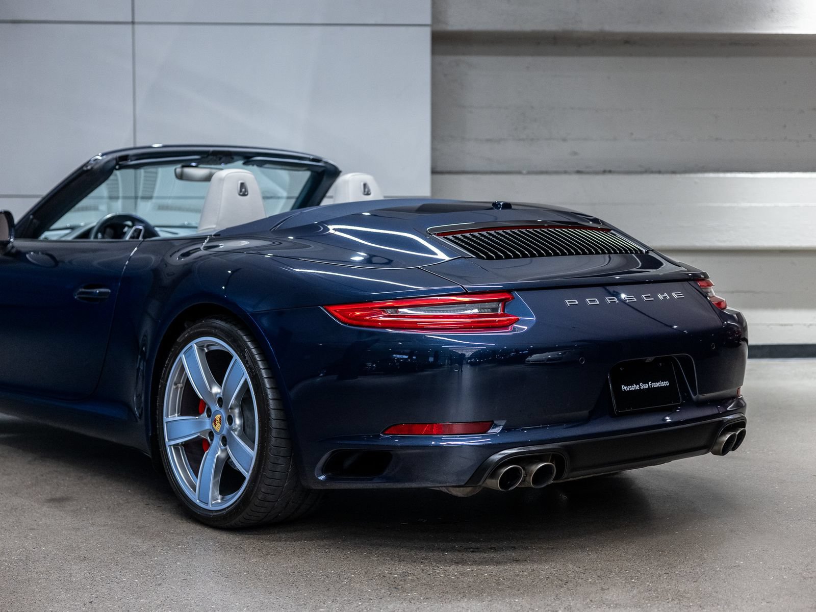 Certified 2019 Porsche 911 Carrera S RWD image 26