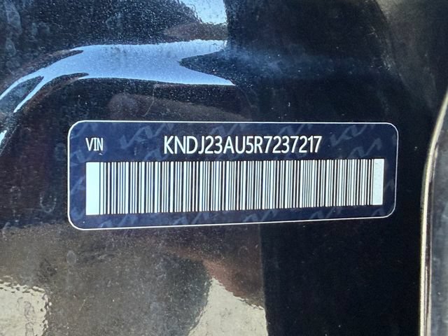 Used 2024 Kia Soul LX FWD image 24