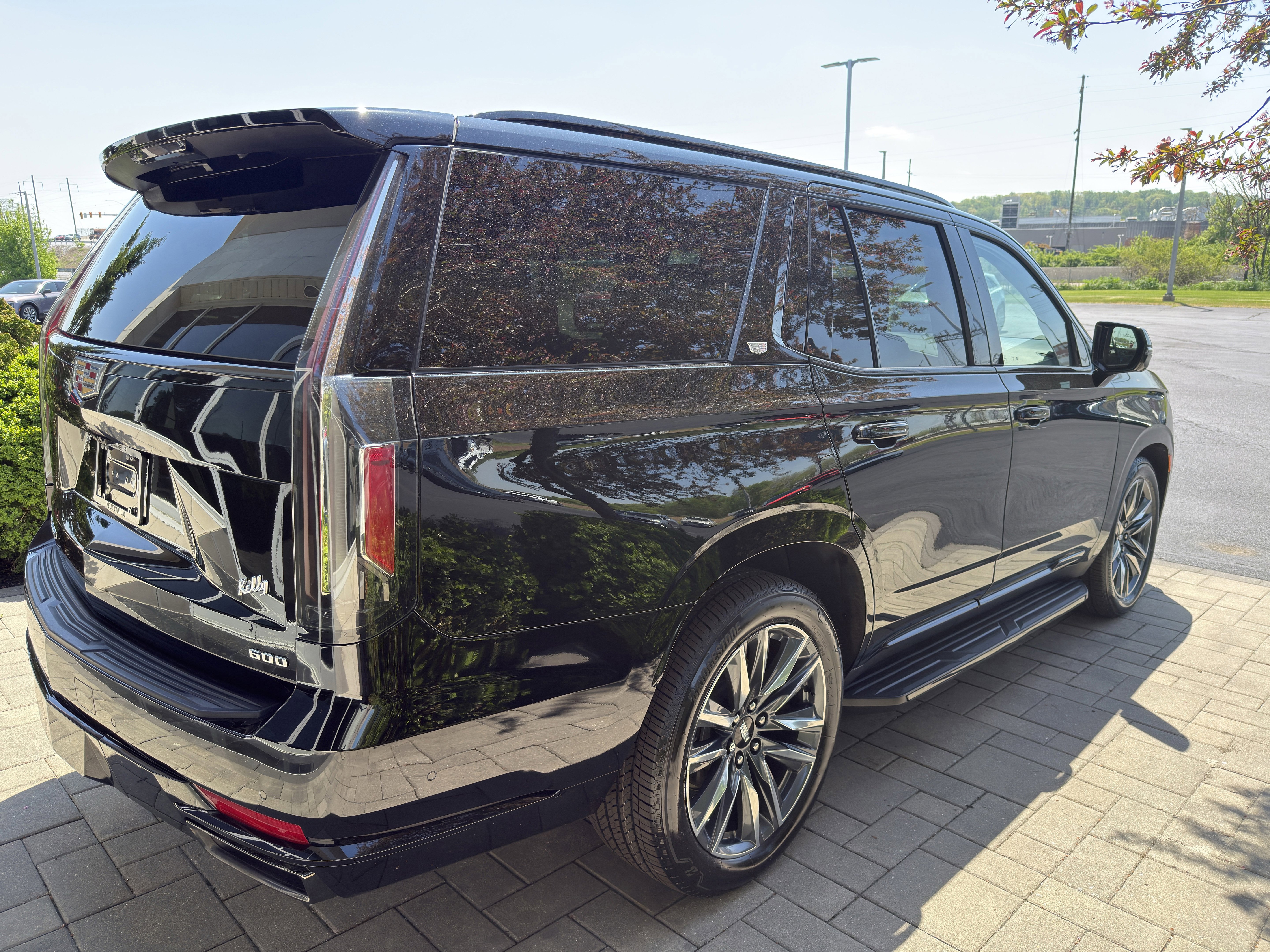 Used 2023 Cadillac Escalade Sport w/ Touring Package AWD/4WD image 9