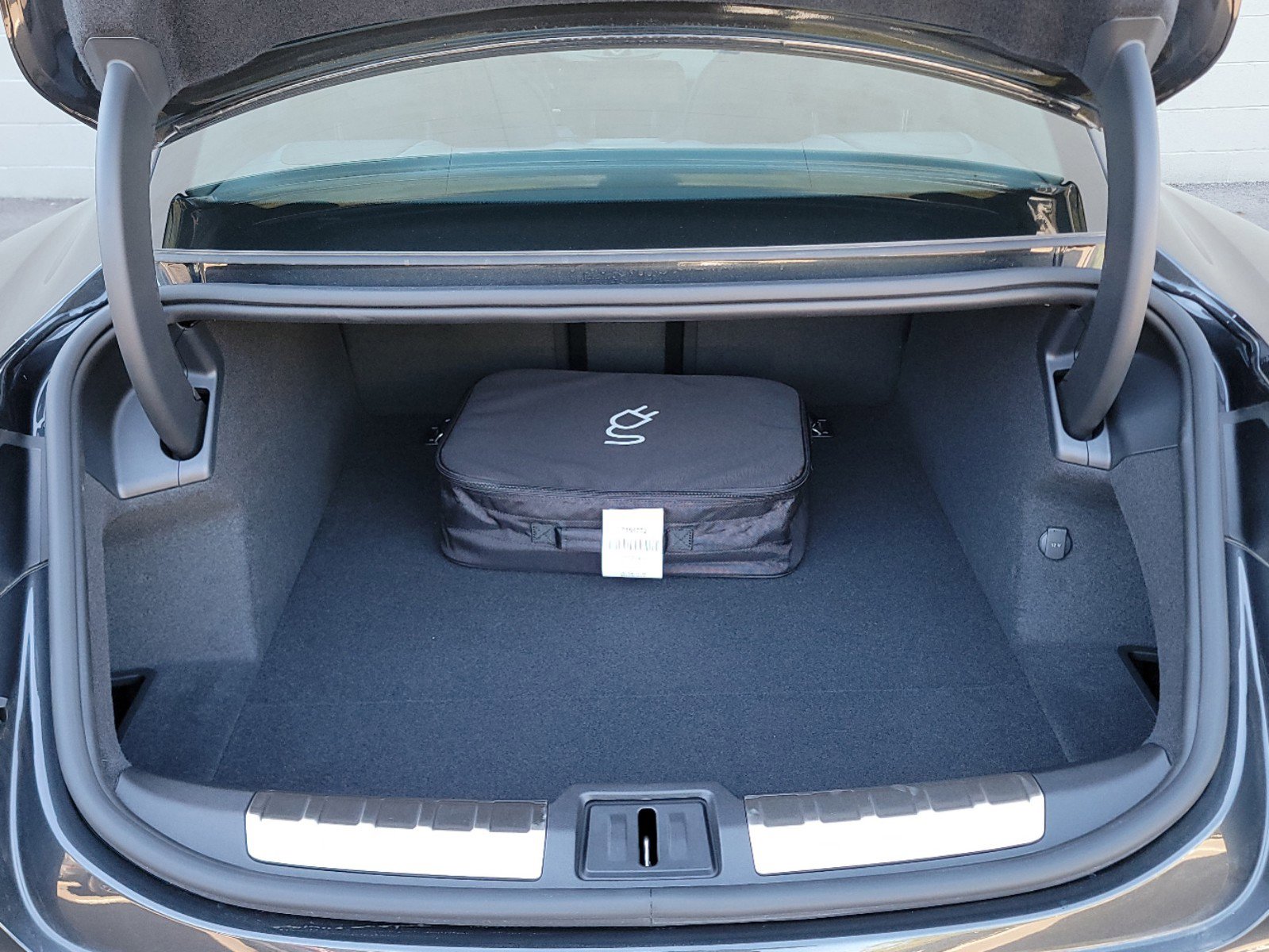 New 2025 Porsche Taycan 4S image 26