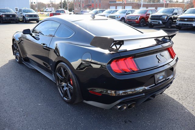 Used 2022 Ford Mustang Shelby GT500 w/ Carbon Fiber Track Pack image 16