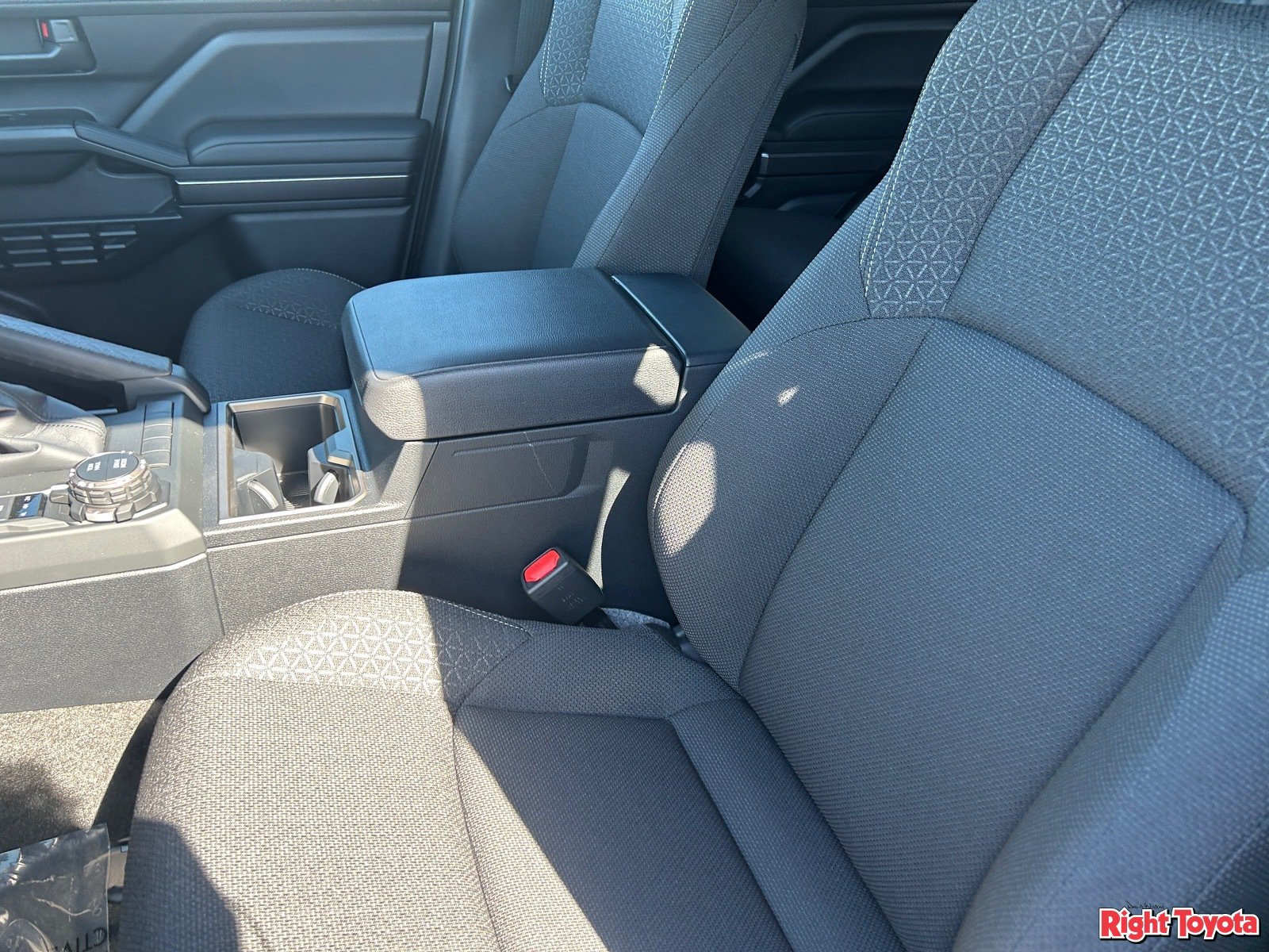 New 2026 Toyota 4Runner SR5 AWD/4WD image 18