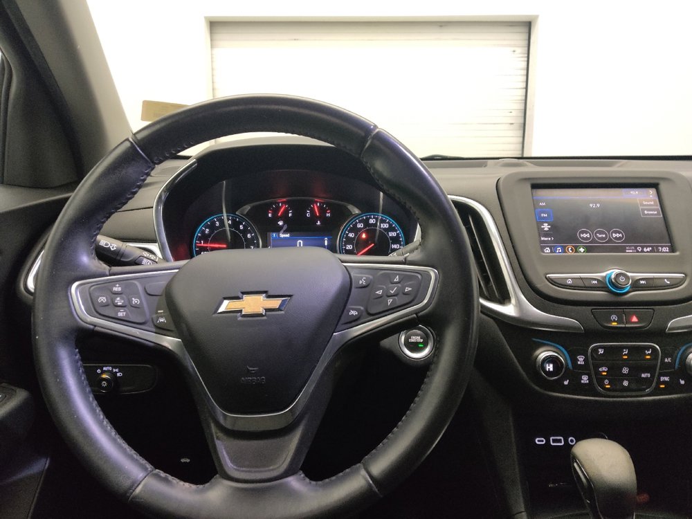 Used 2022 Chevrolet Equinox LT w/ Driver Convenience Package image 22