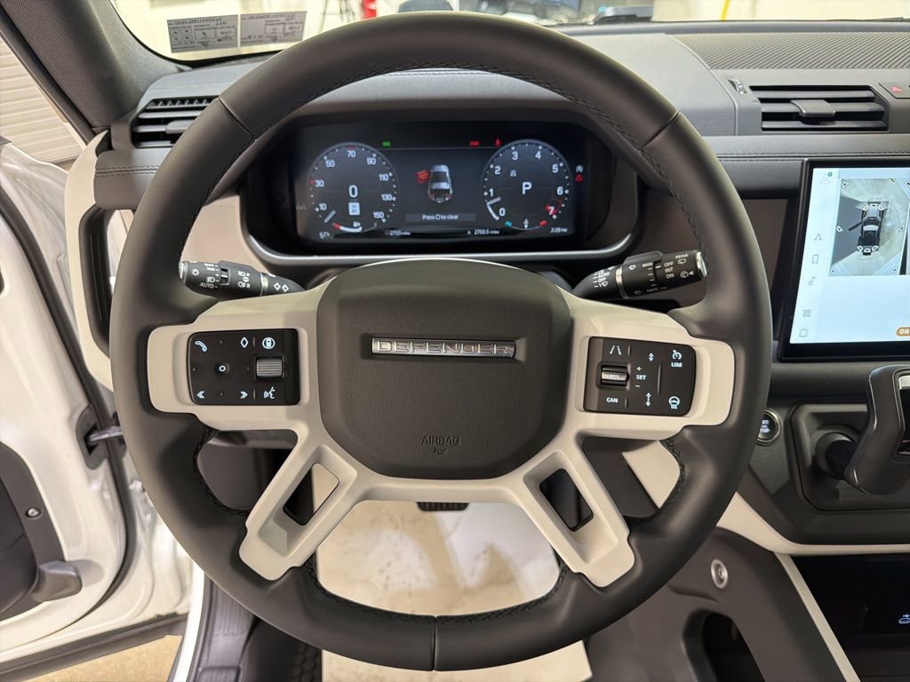 Used 2025 Land Rover Defender 90 X-Dynamic SE AWD/4WD image 14