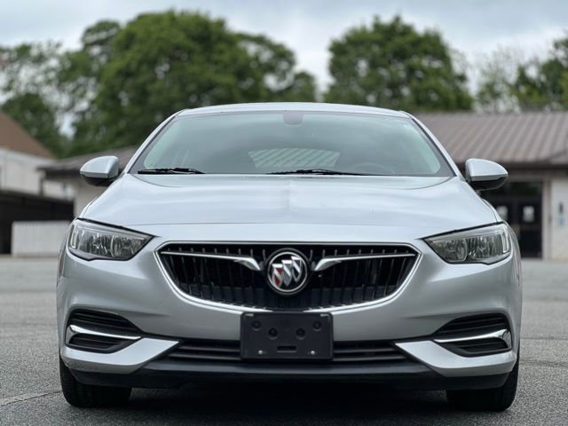 Used 2018 Buick Regal Preferred FWD image 2
