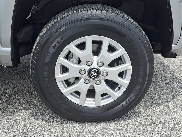 Used 2024 Toyota Tacoma SR5 AWD/4WD image 11