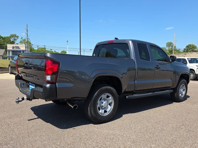 Used 2022 Toyota Tacoma SR image 3