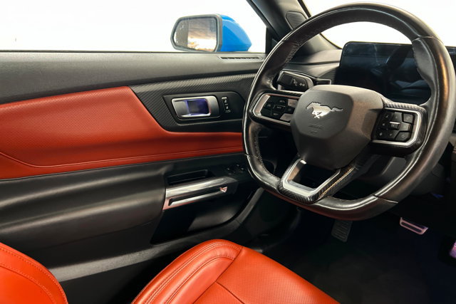 Used 2025 Ford Mustang Premium RWD image 10