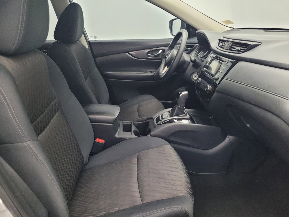 Used 2017 Nissan Rogue S image 21