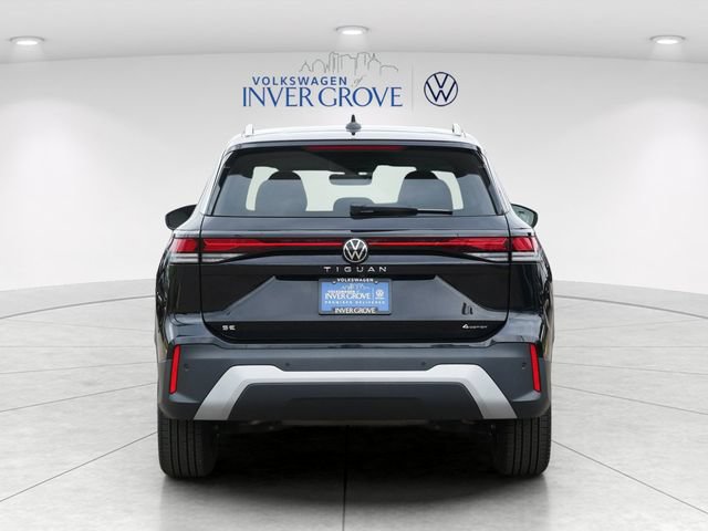 Certified 2025 Volkswagen Tiguan SE AWD/4WD image 6
