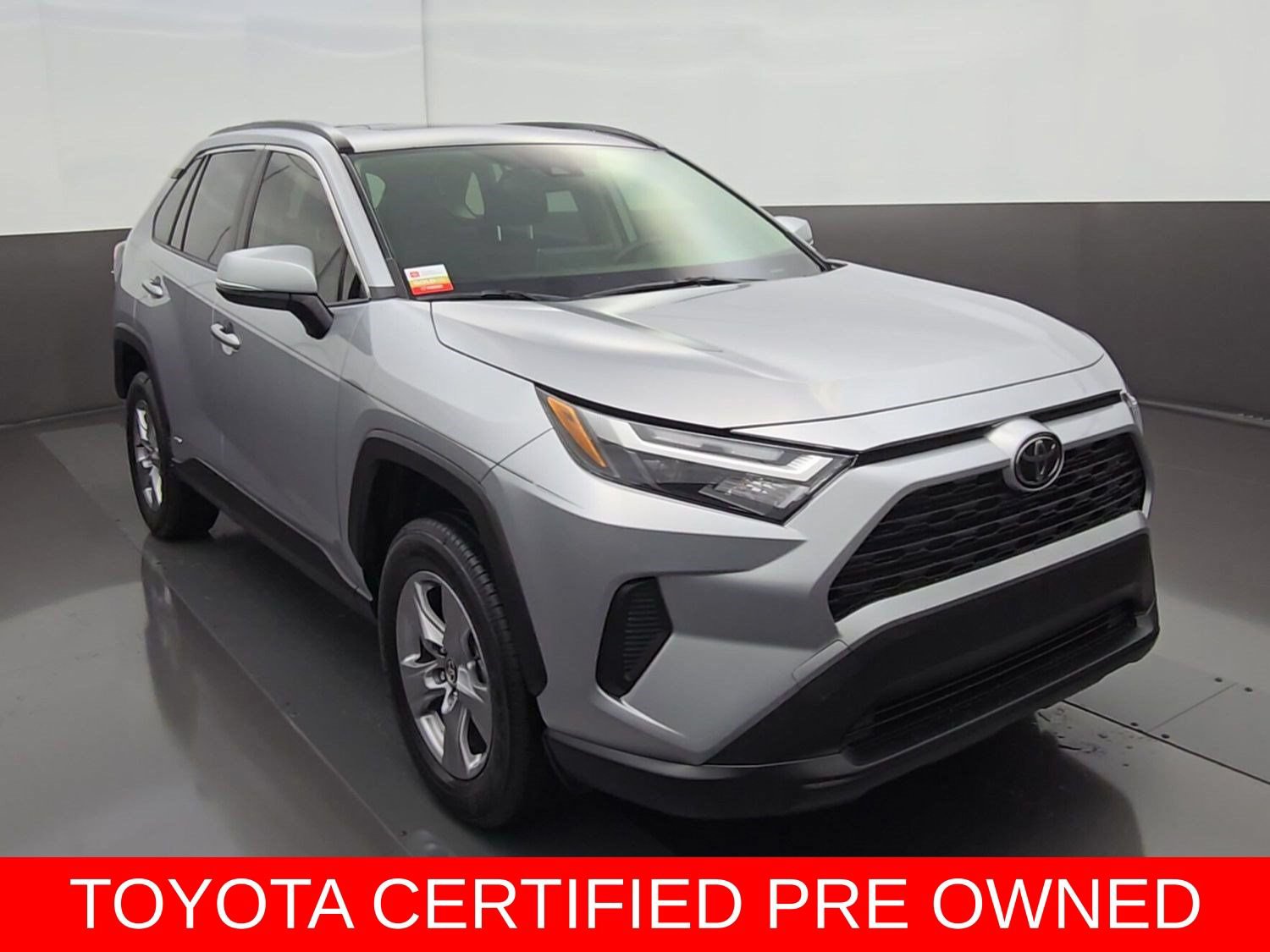Certified 2025 Toyota RAV4 XLE w/ Convenience Package AWD/4WD image 1