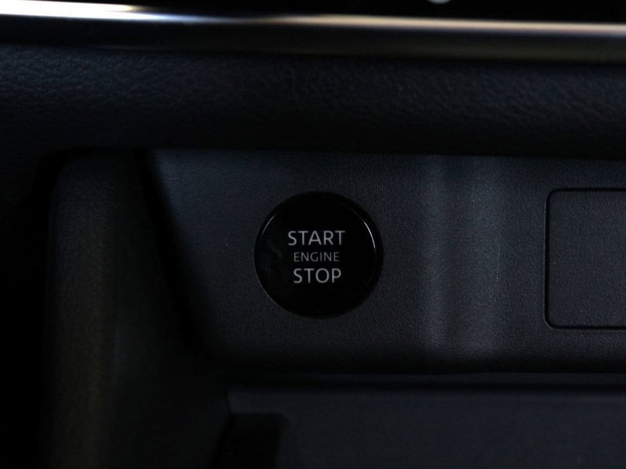Used 2026 Nissan Rogue SV w/ Cold Weather Package FWD image 27