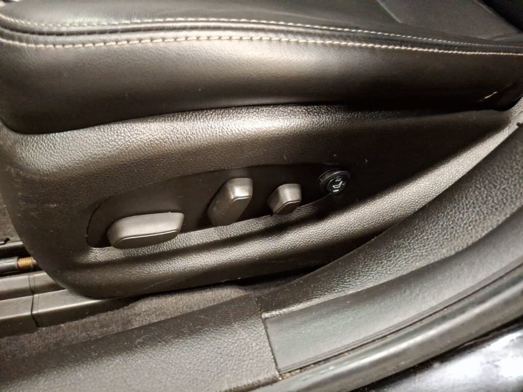 Used 2014 Cadillac ATS Luxury w/ Driver Awareness Package image 16