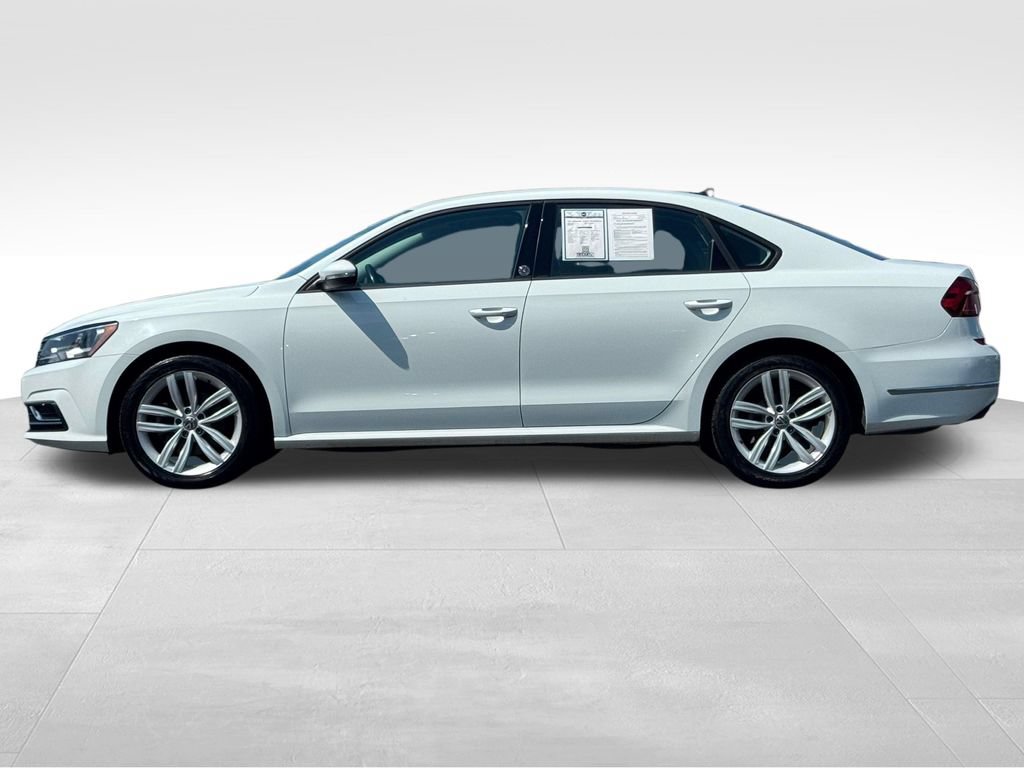 Used 2019 Volkswagen Passat 2.0T Wolfsburg FWD image 4