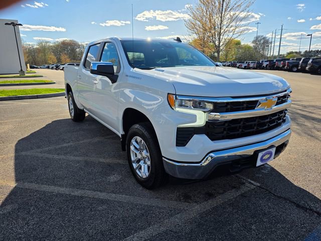 Used 2025 Chevrolet Silverado 1500 LT w/ Protection Package AWD/4WD image 6