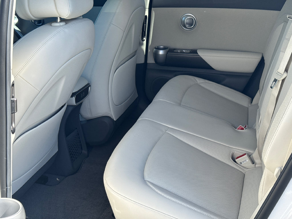 New 2027 Genesis GV60 RWD image 21