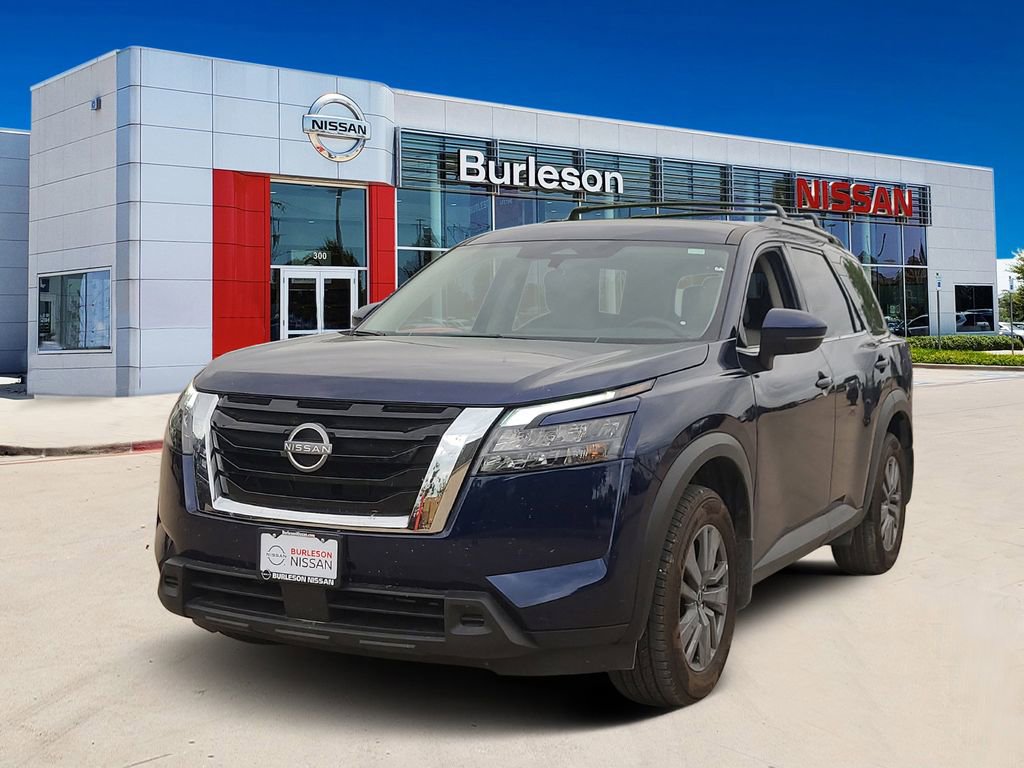 Certified 2025 Nissan Pathfinder SV image 1