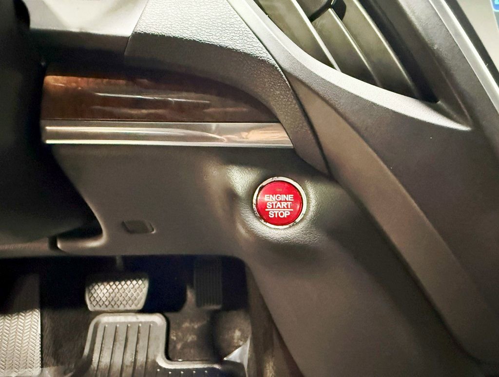 Used 2017 Acura MDX SH-AWD w/ Technology Package image 16