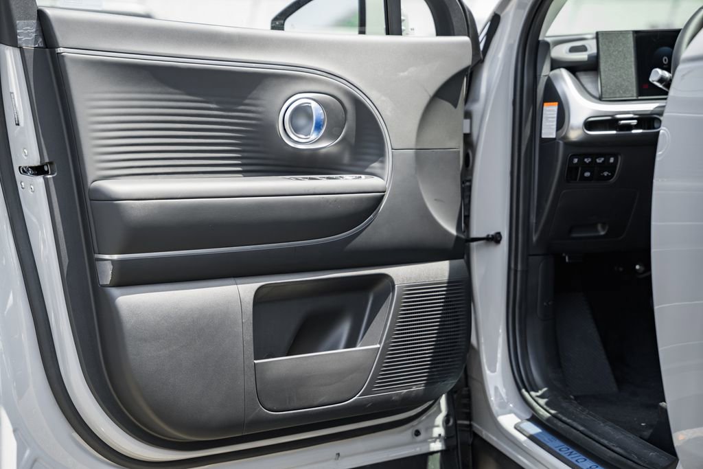 New 2026 Hyundai Ioniq 9 SEL image 34