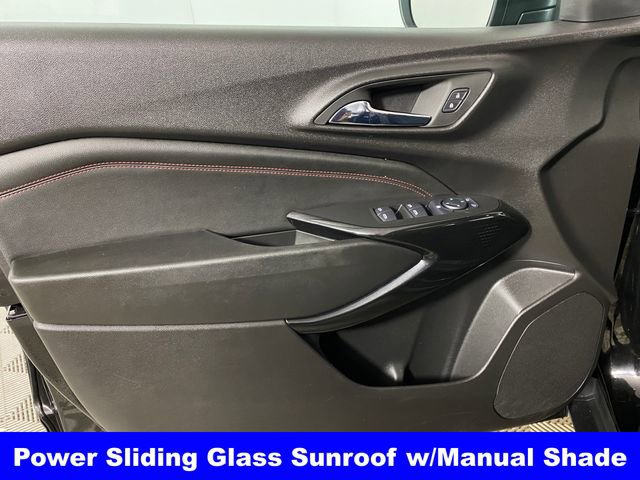 Certified 2024 Chevrolet Trax RS w/ Sunroof Package FWD image 12