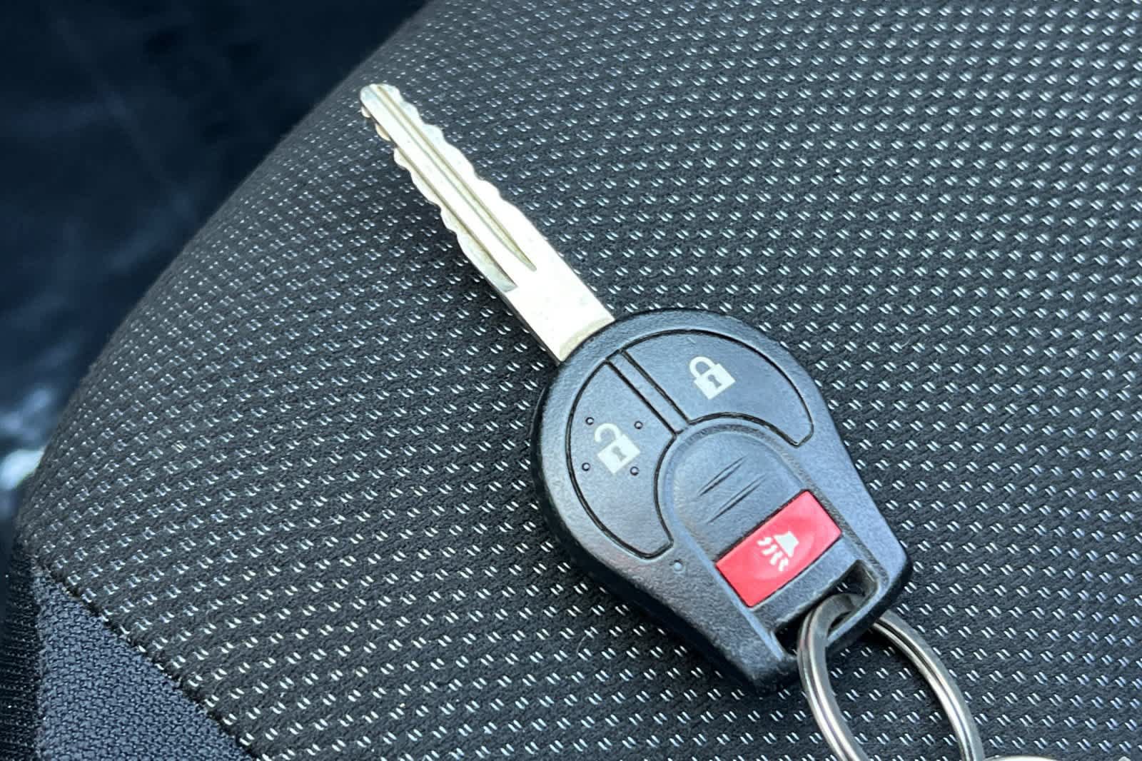 Used 2013 Nissan Juke S FWD image 24