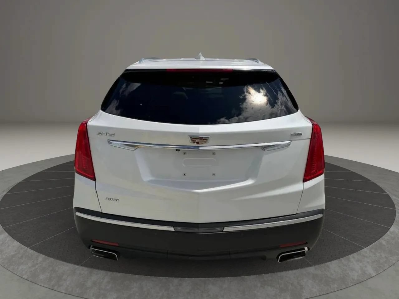 Used 2017 Cadillac XT5 Premium Luxury AWD/4WD image 7