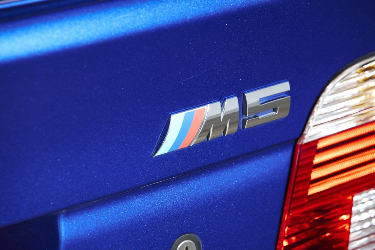 Used 2001 BMW M5 RWD image 35