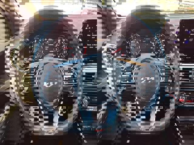 Used 2024 Kia Forte GT-Line image 14