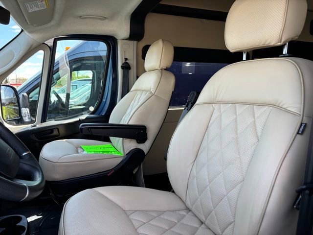 Used 2021 RAM ProMaster 2500 w/ Premium Appearance Group FWD image 17