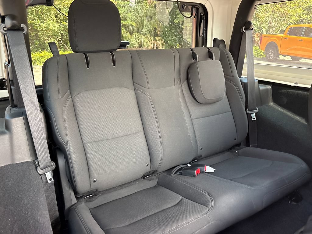 Used 2019 Jeep Wrangler Sport AWD/4WD image 29