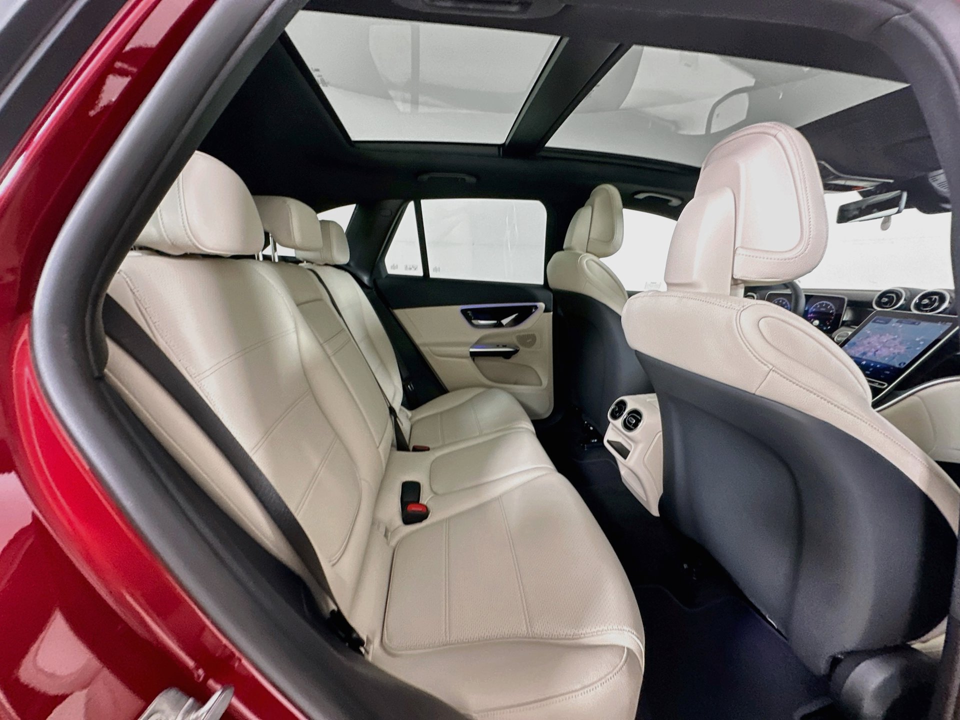 New 2027 Mercedes-Benz GLC 300 image 30