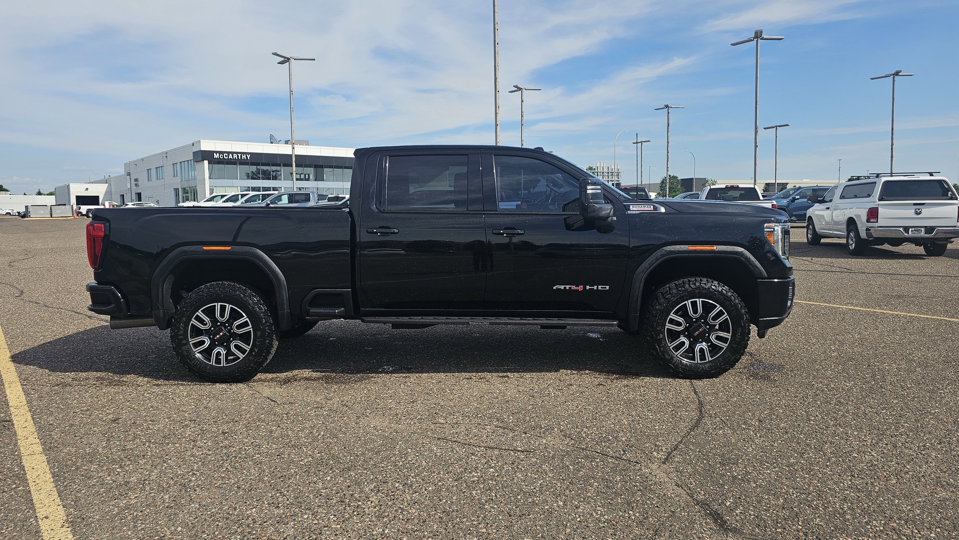 Used 2021 GMC Sierra 3500 AT4 w/ AT4 Premium Plus Package AWD/4WD image 5