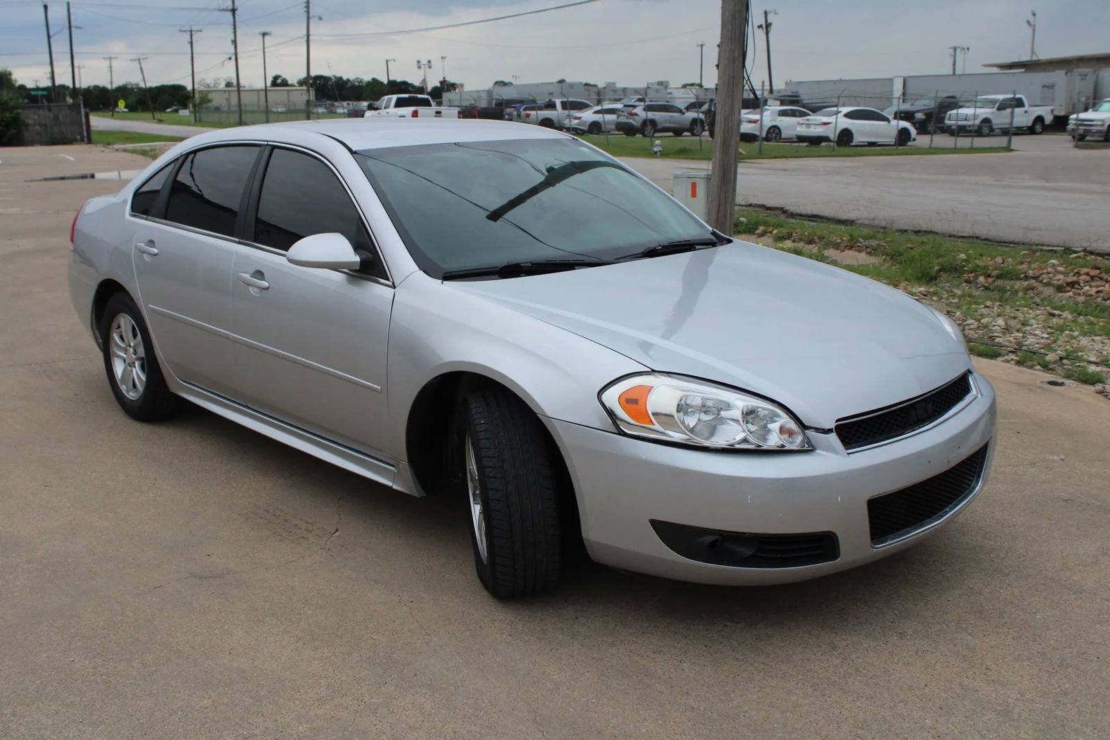 Used 2014 Chevrolet Impala Limited LS FWD image 3