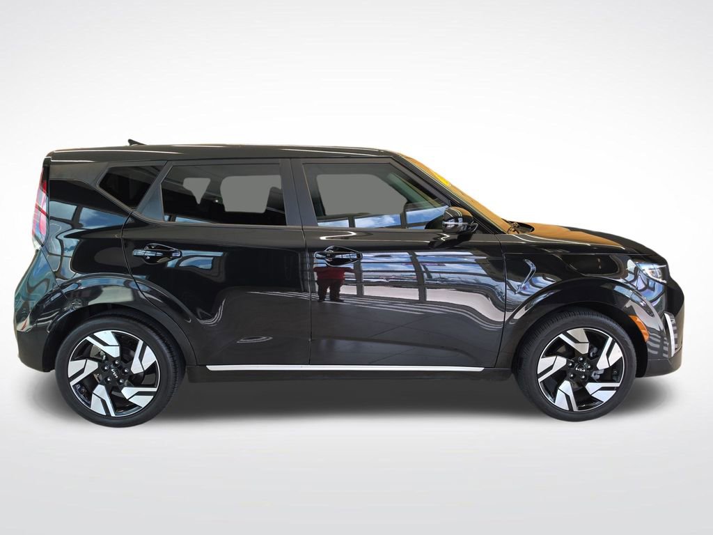Certified 2025 Kia Soul GT-Line w/ GT-Line Technology Package FWD image 9