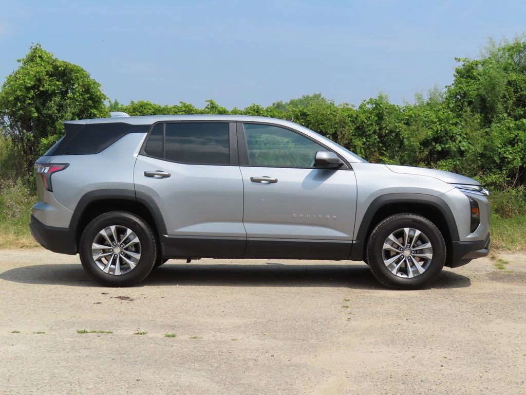 Certified 2026 Chevrolet Equinox LT AWD/4WD image 2