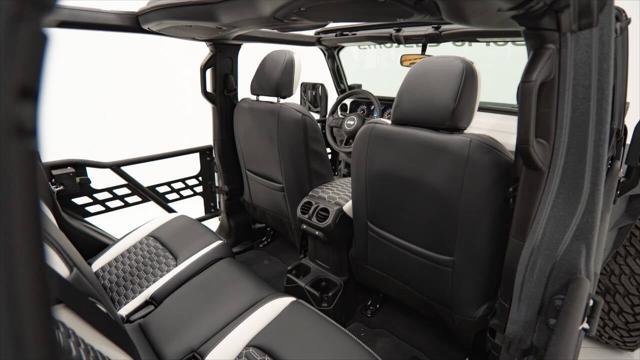 Used 2025 Jeep Gladiator Sport image 32